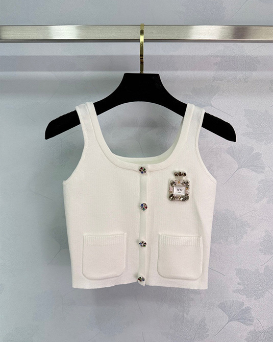 WOMEN Sweater